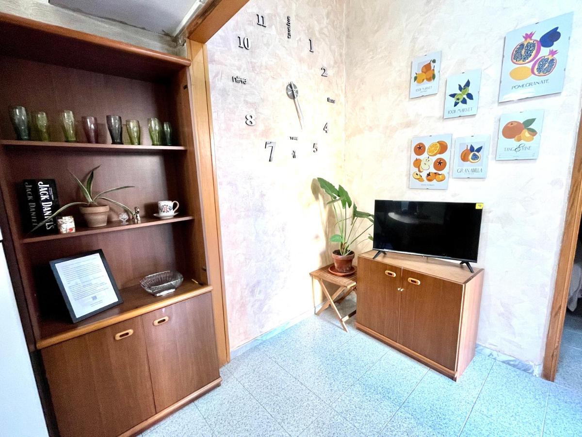 Romuhouse Economy Apartment Metro B エクステリア 写真