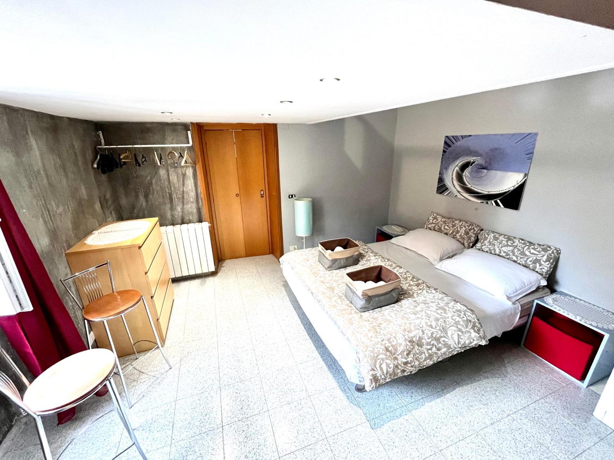 Romuhouse Economy Apartment Metro B エクステリア 写真